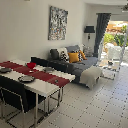 Tranquil Retreat - Cozy 2br House Feriehus Polis